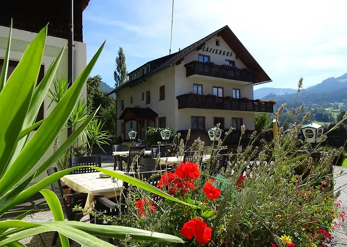 Lasserhof 3*