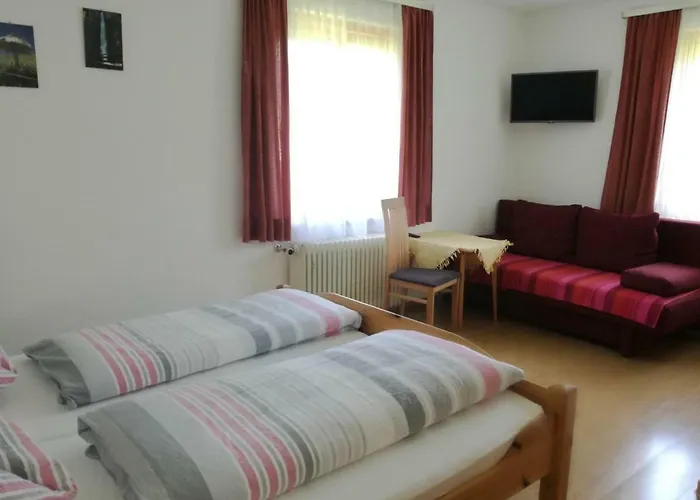 Lasserhof بيت ضيافة آيغن إم إنشتال